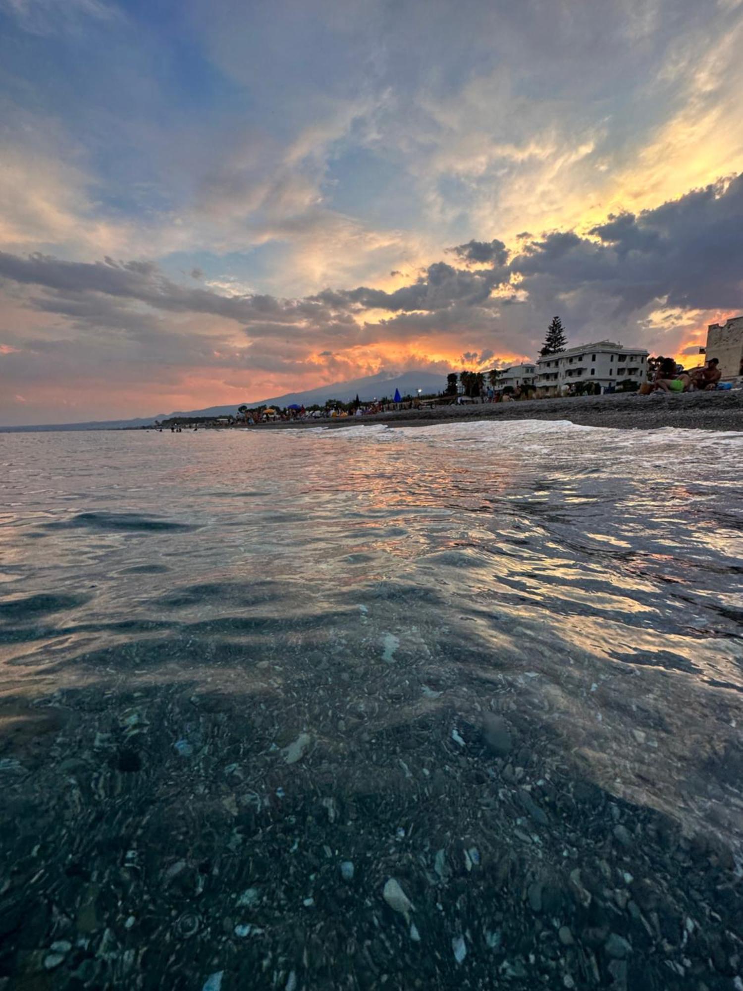 Appartamento I Puritani On The Beach Giardini-Naxos Zewnętrze zdjęcie